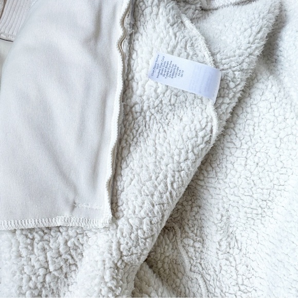 Athleta Tugga Sherpa Bomber jacket XS - Picture 7 of 7